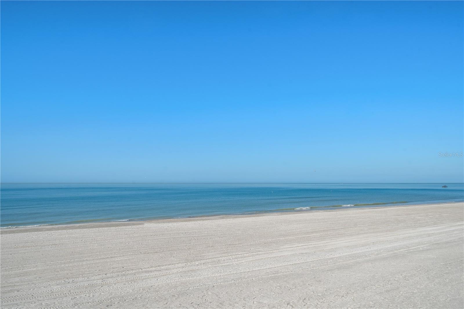 Image 7 of 15 For 8640 Gulf Boulevard