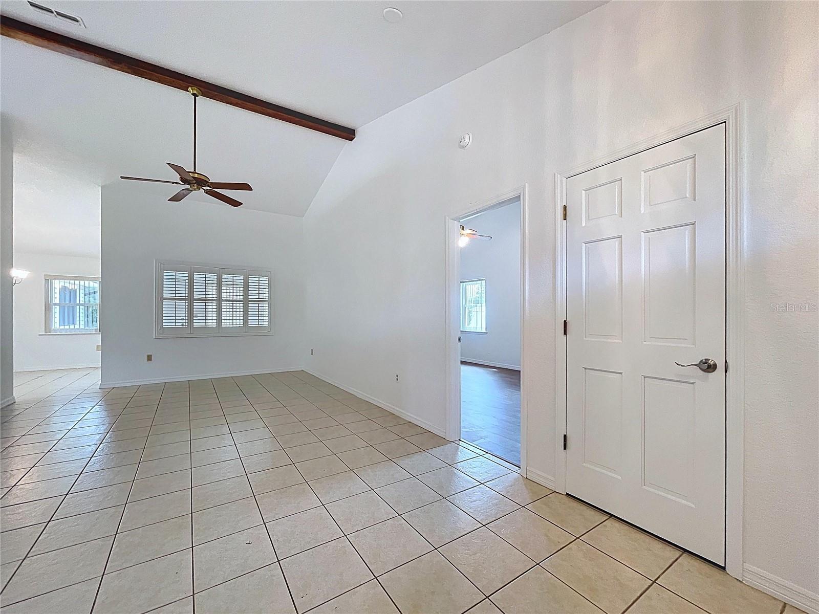 Image 7 of 45 For 2360 Sutton Place