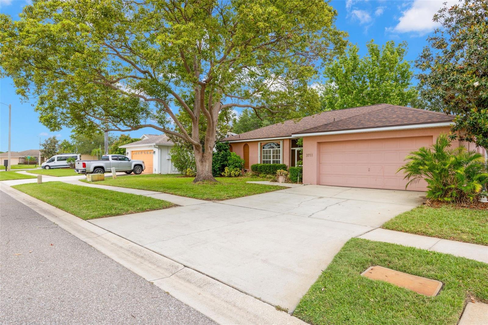 Image 3 of 50 For 3711 Palmas Lane