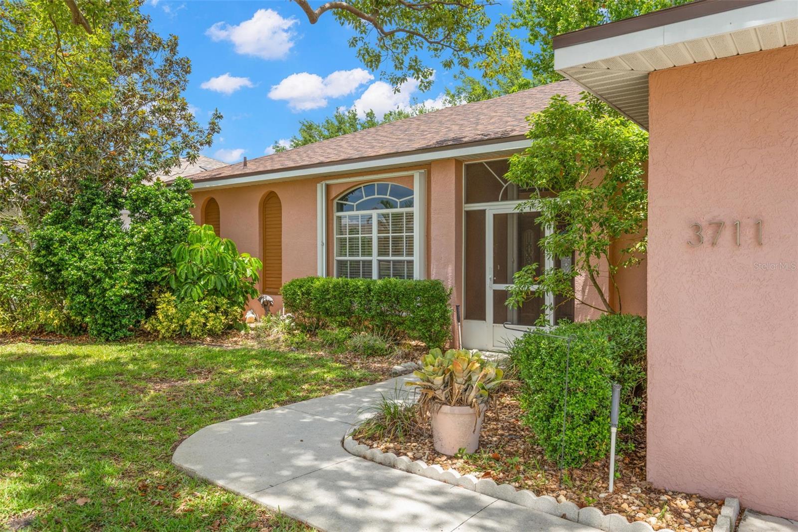 Image 4 of 50 For 3711 Palmas Lane