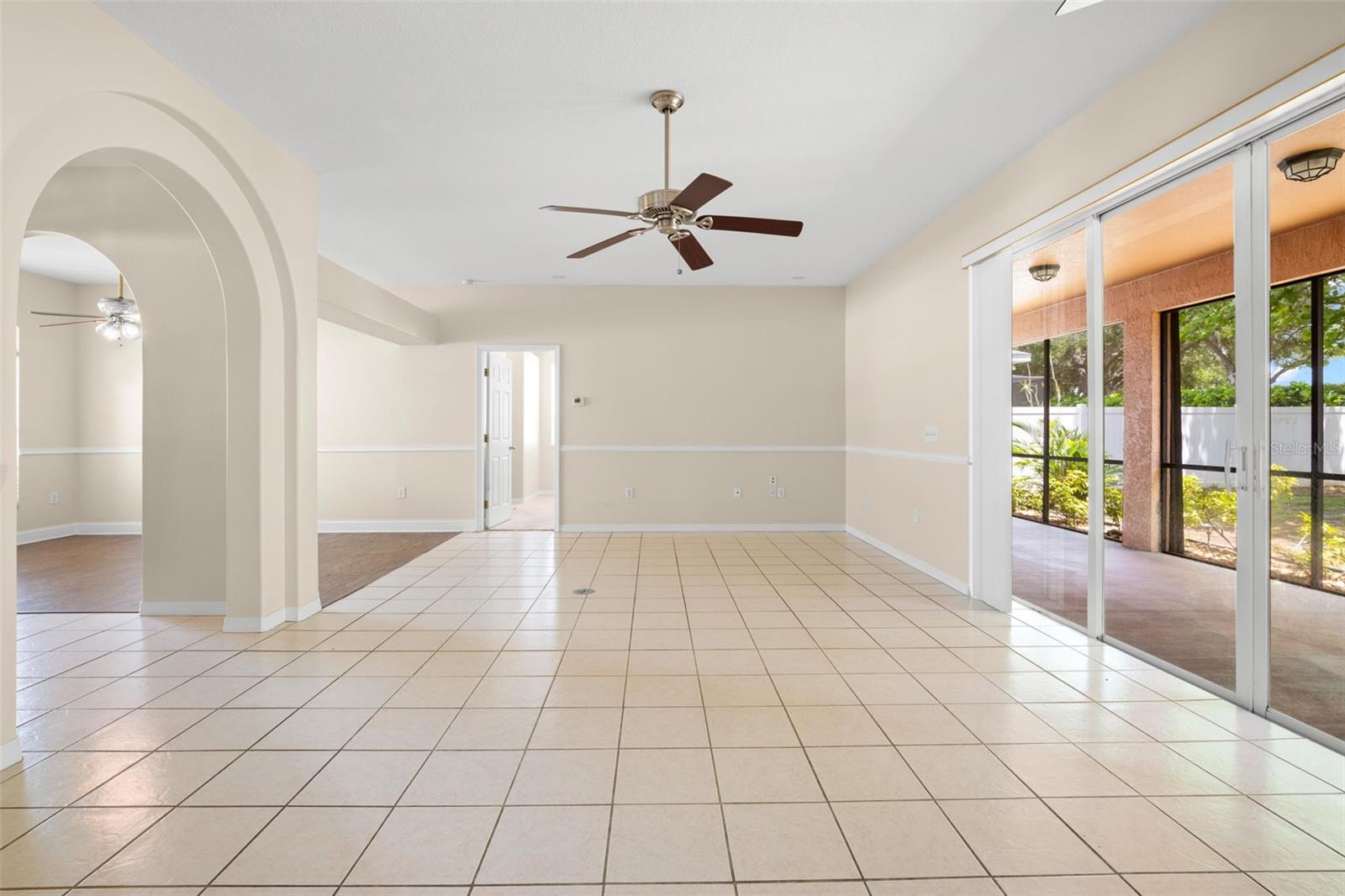 Image 7 of 50 For 3711 Palmas Lane
