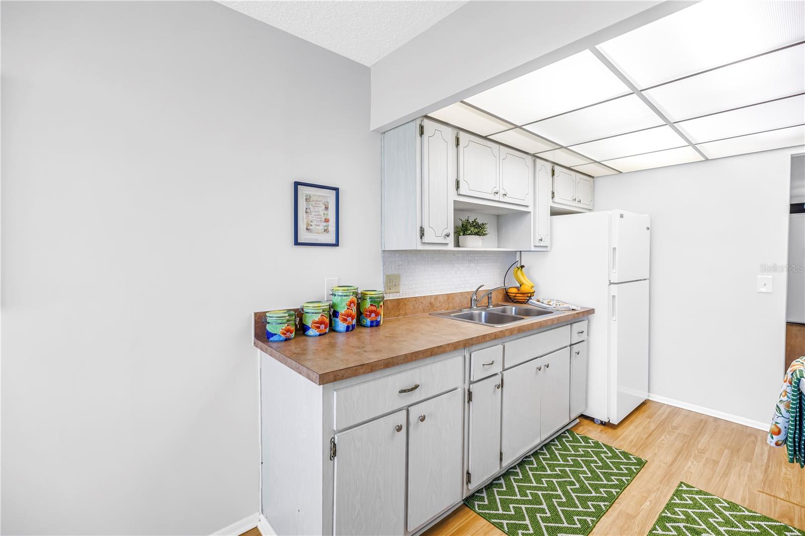 Image 16 of 36 For 4720 Locust Street Ne 318