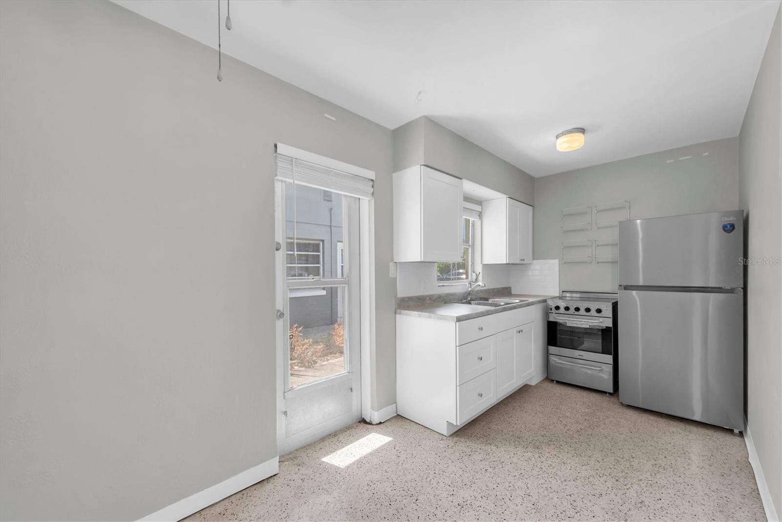 Image 10 of 34 For 11095 2nd Street E Unit B