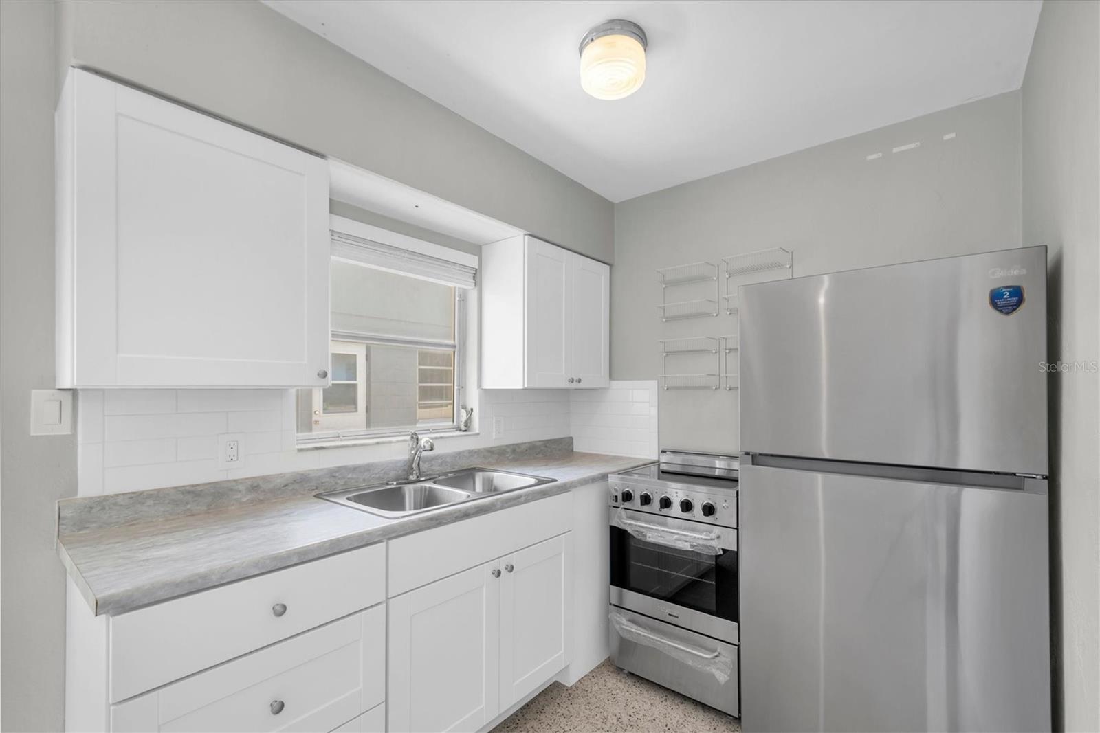 Image 11 of 34 For 11095 2nd Street E Unit B