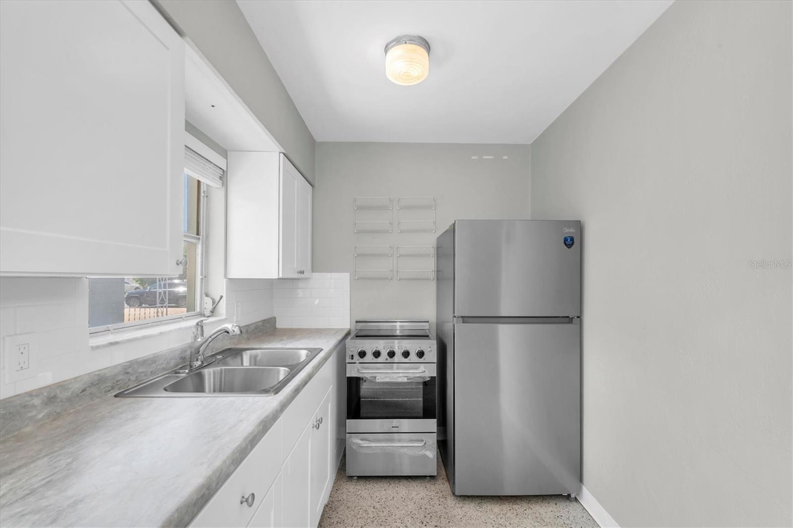 Image 12 of 34 For 11095 2nd Street E Unit B