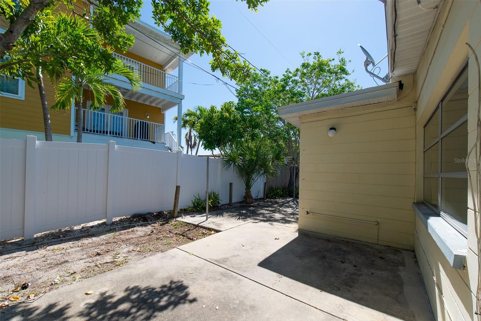 Image 22 of 34 For 11095 2nd Street E Unit B