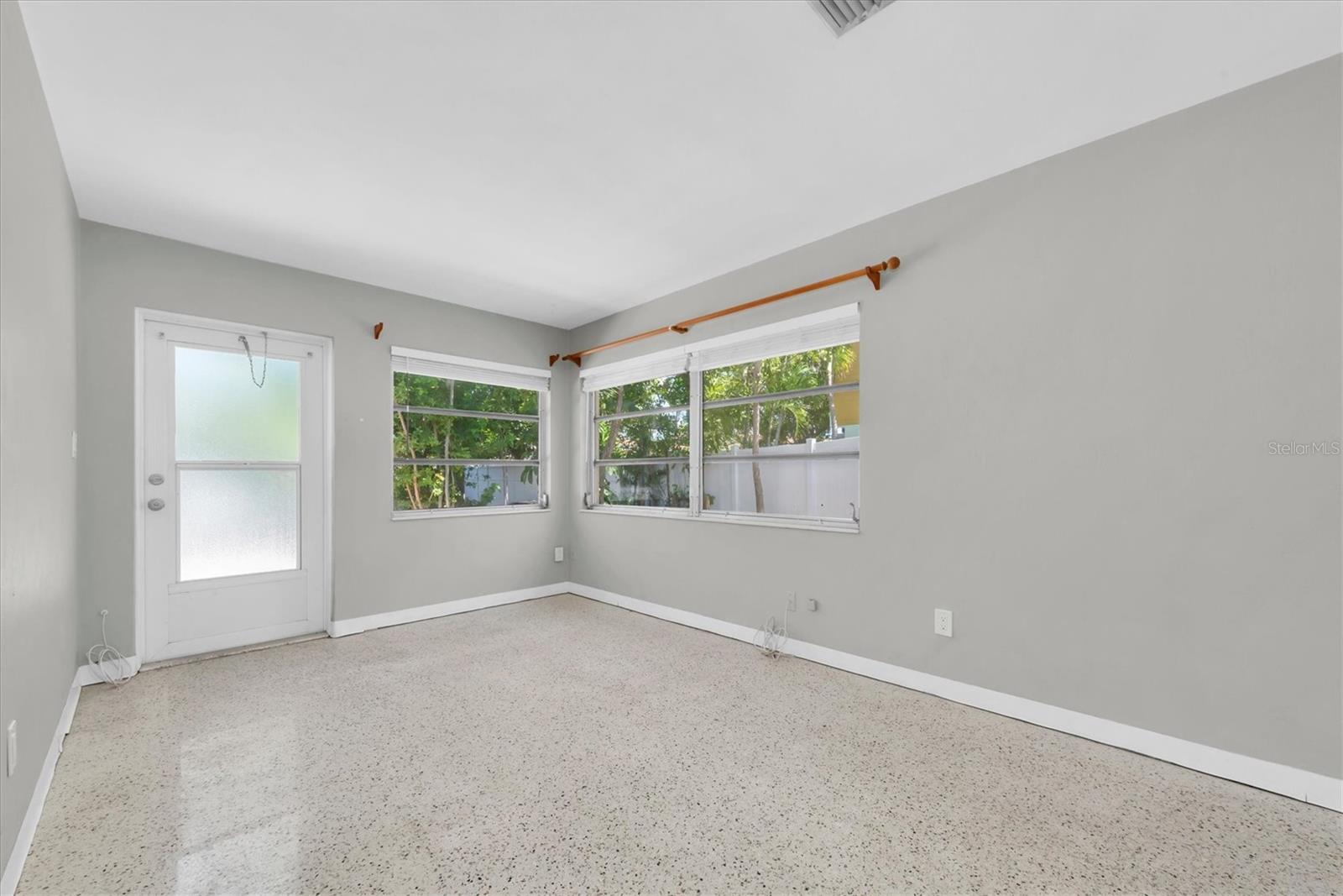 Image 7 of 34 For 11095 2nd Street E Unit B