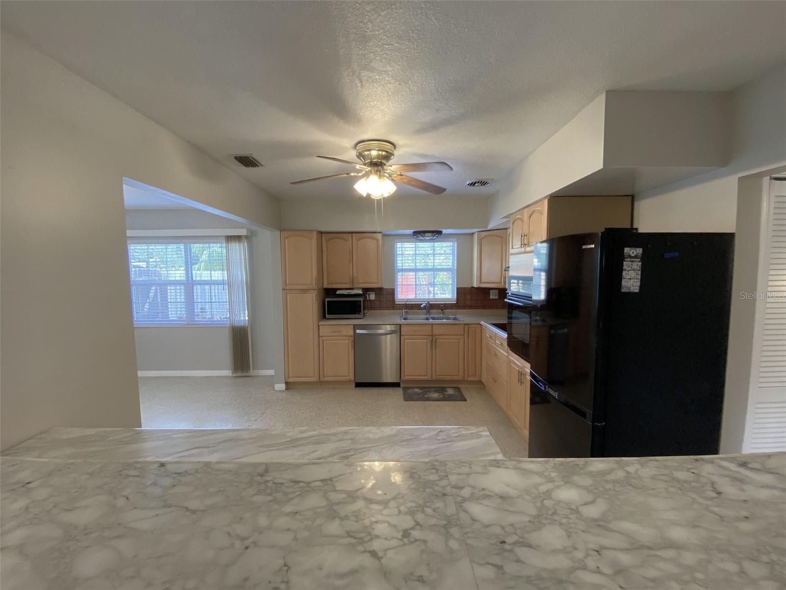 Image 11 of 68 For 5545 3rd Ave N