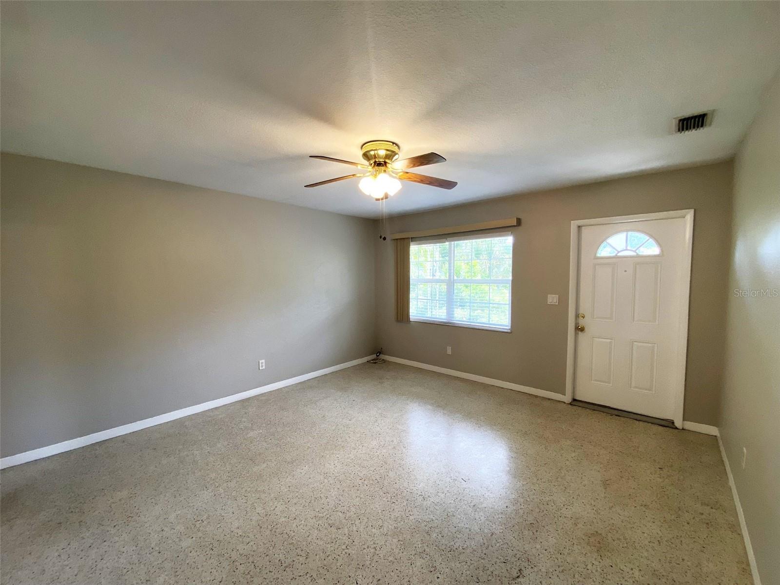 Image 6 of 68 For 5545 3rd Ave N