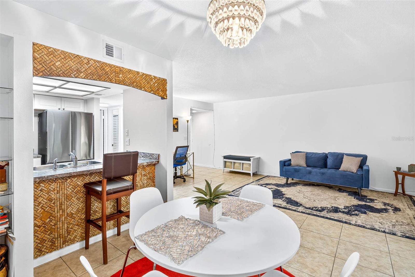Image 14 of 40 For 7809 Niagara Avenue 2105