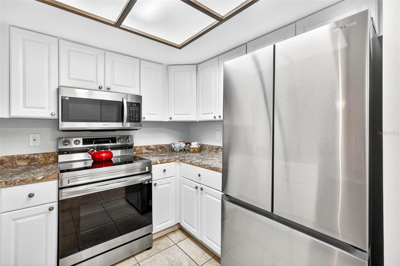 Image 18 of 40 For 7809 Niagara Avenue 2105