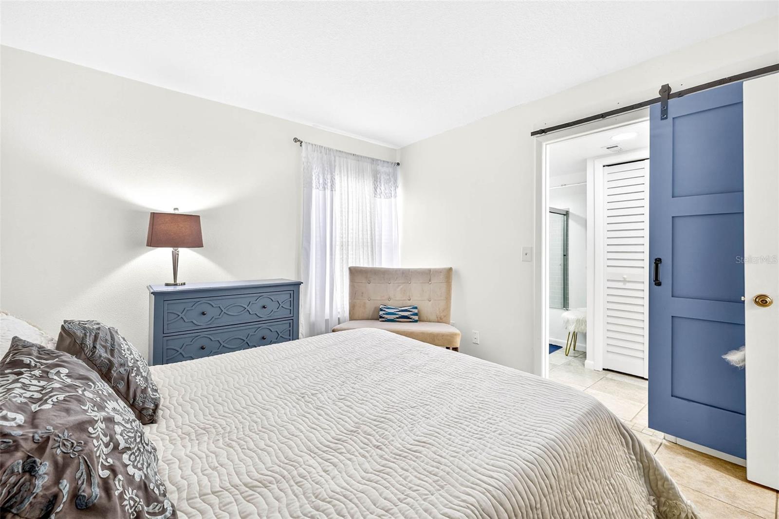 Image 22 of 40 For 7809 Niagara Avenue 2105