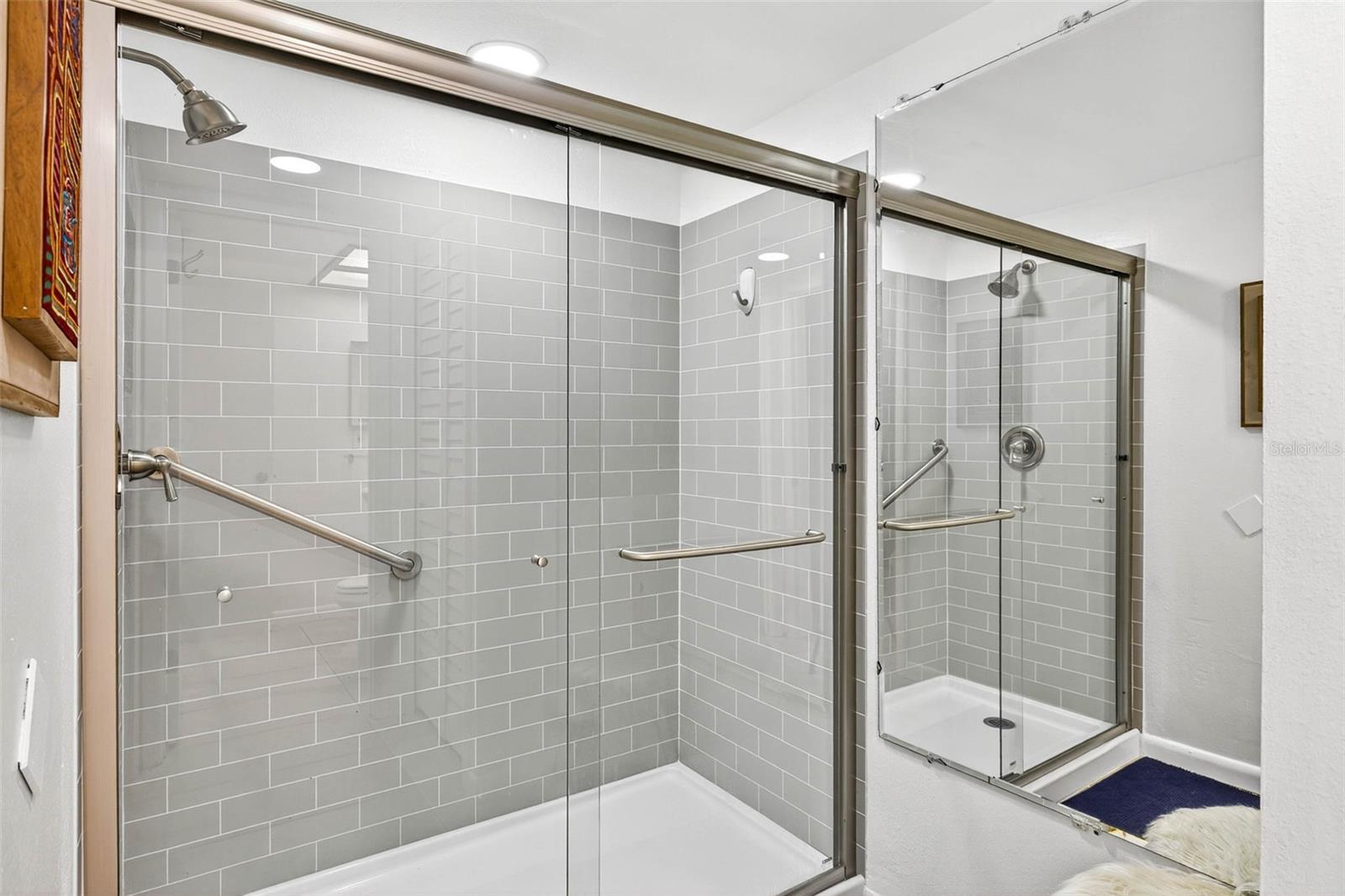 Image 26 of 40 For 7809 Niagara Avenue 2105