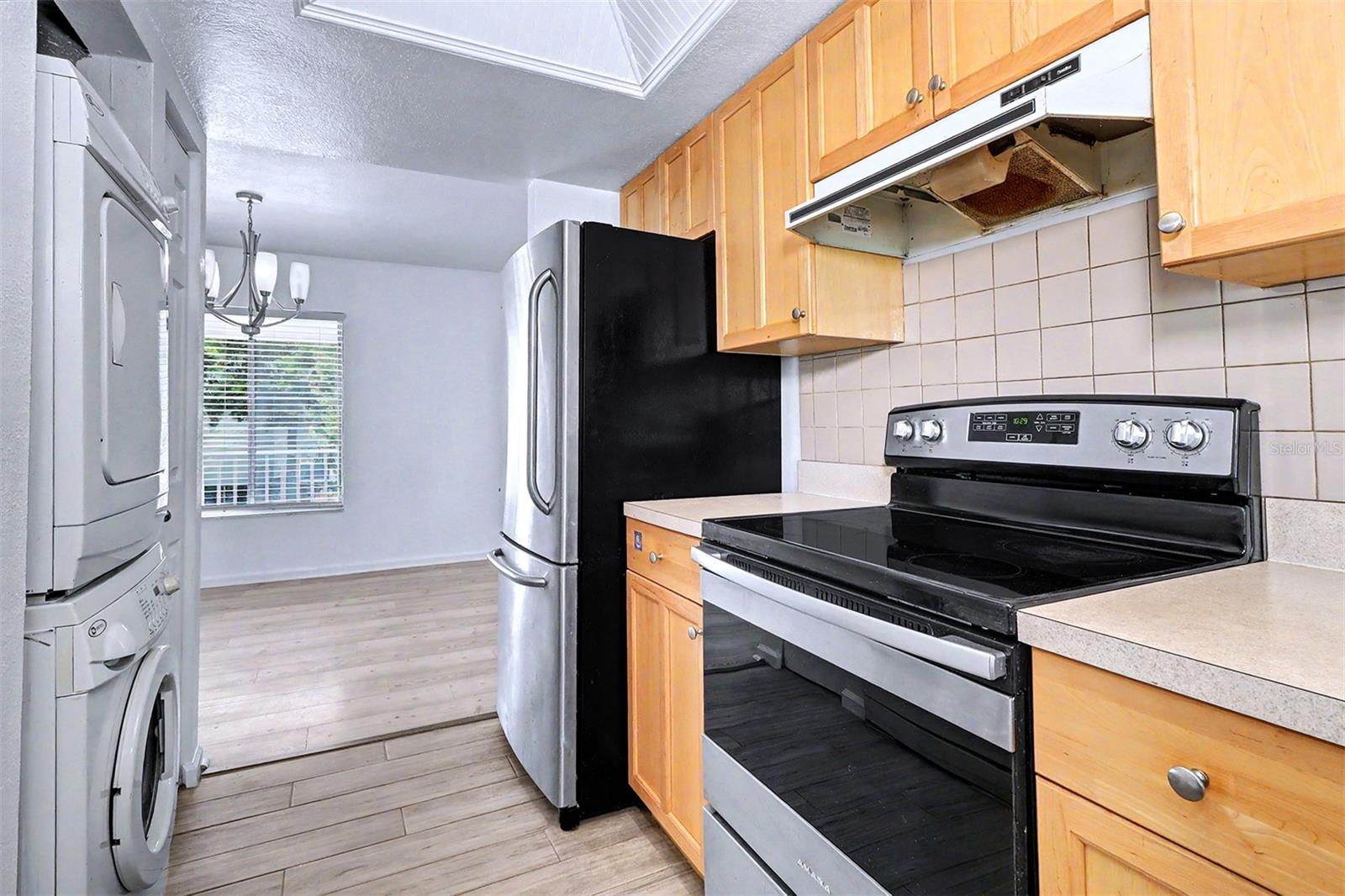 Image 7 of 23 For 592 100th Avenue N 202