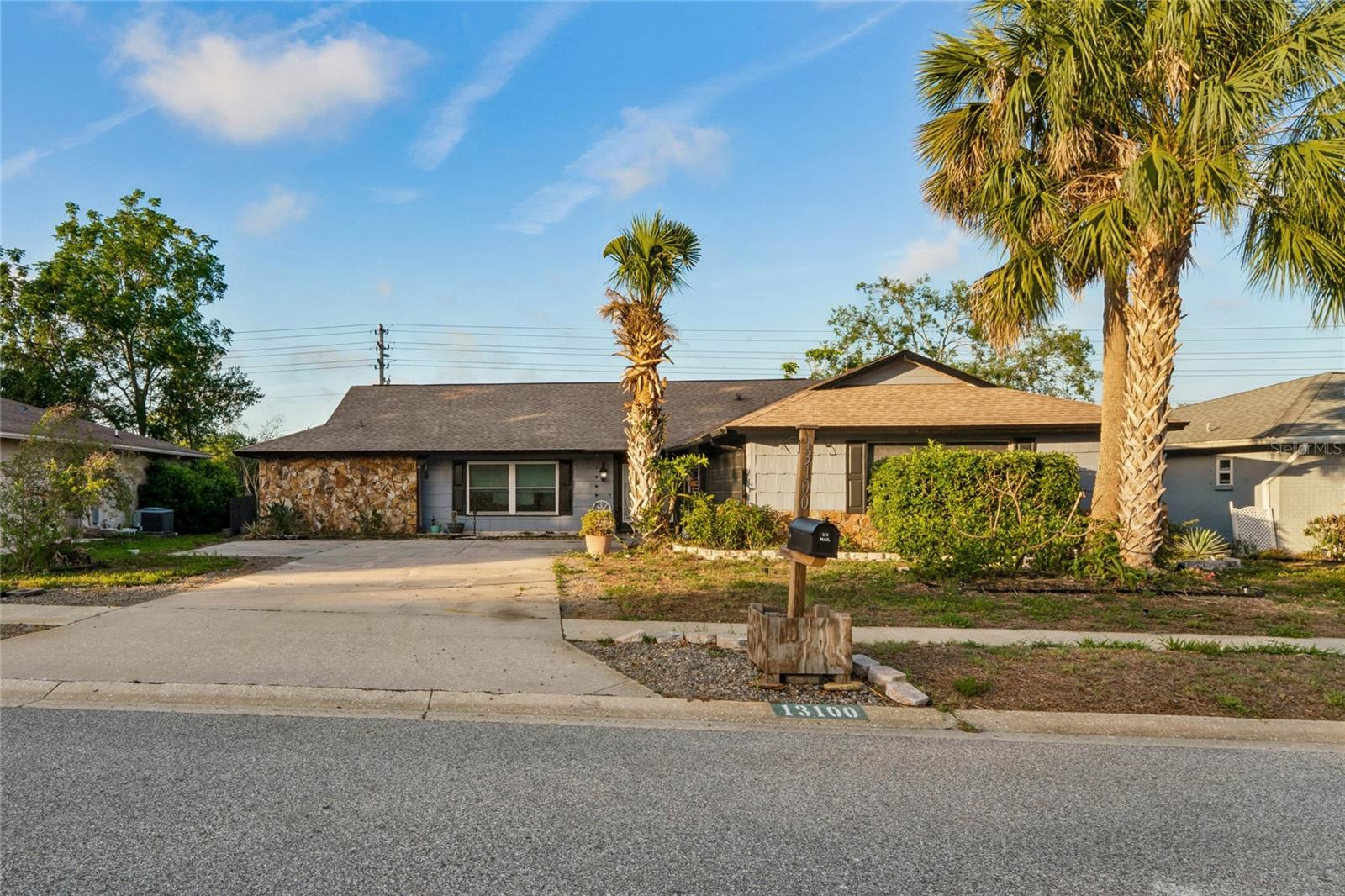 Details for 13100 Western Circle, HUDSON, FL 34667