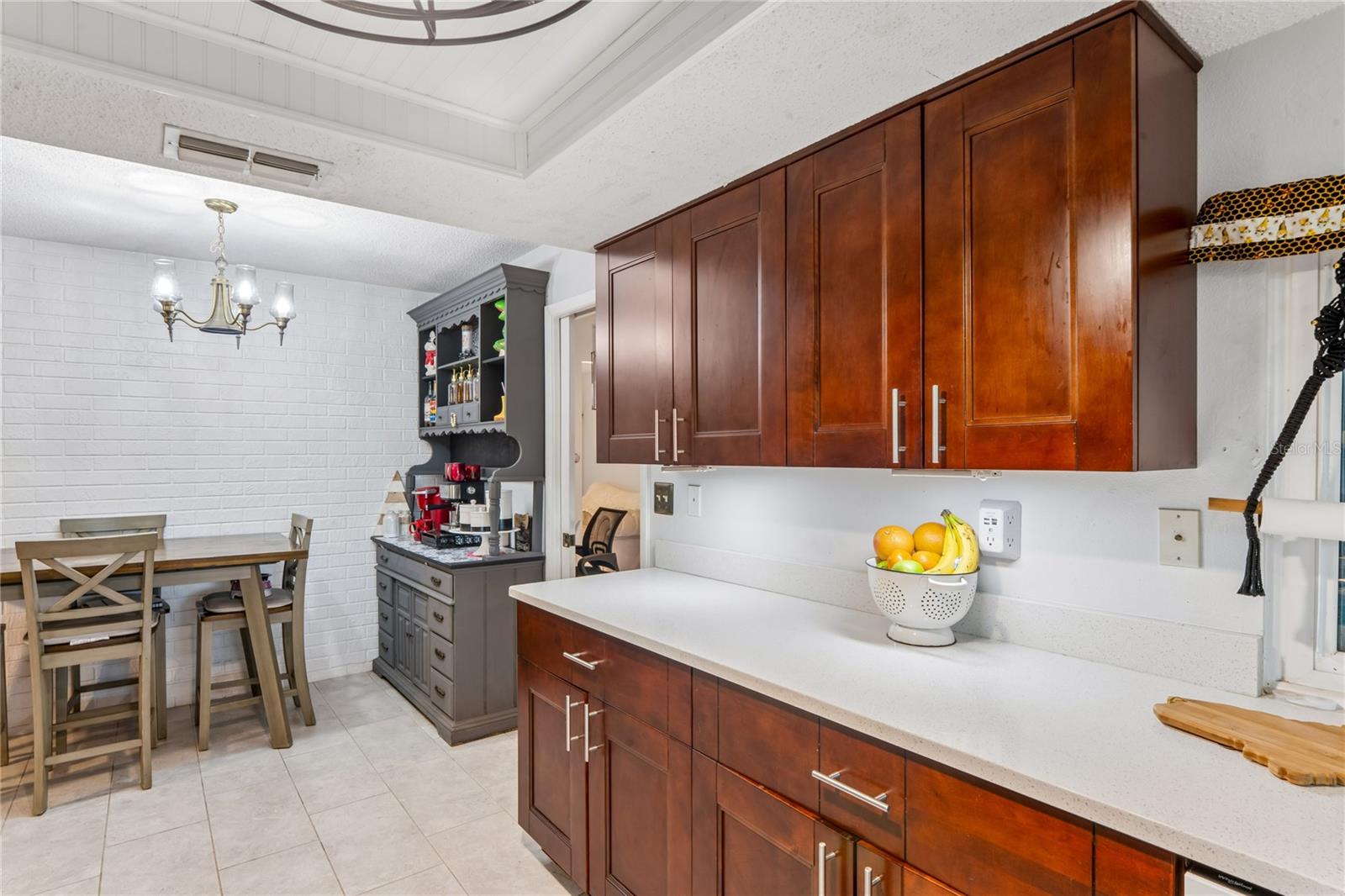 Image 18 of 39 For 13100 Western Circle