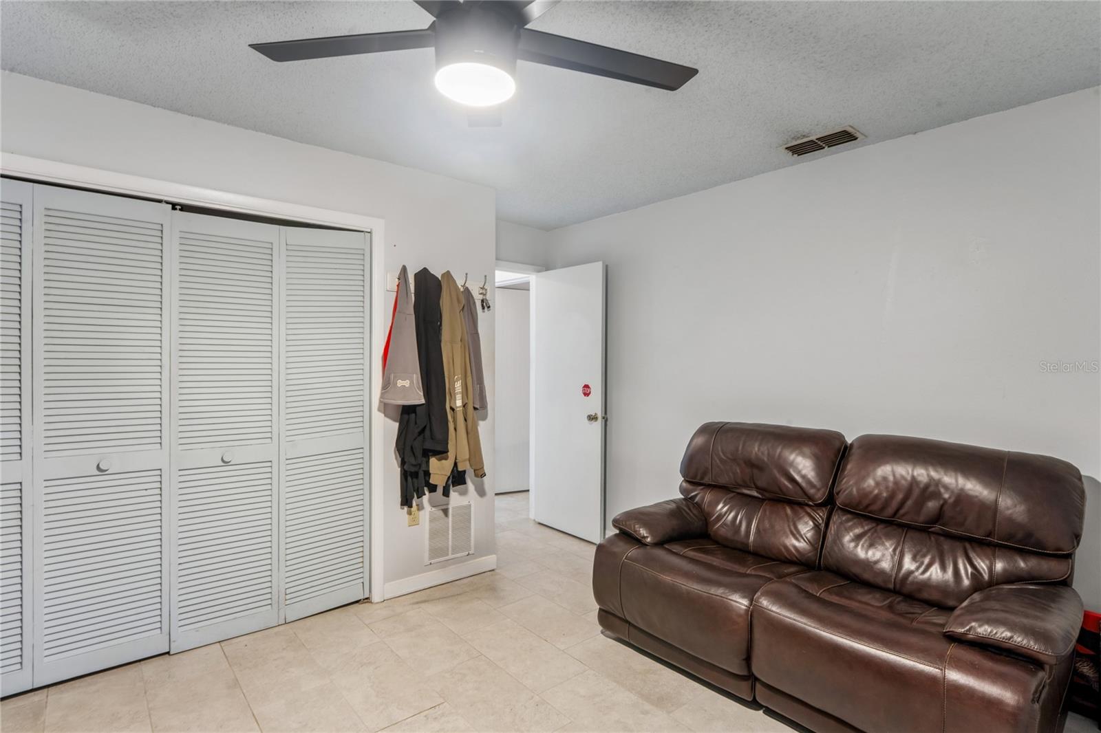Image 25 of 39 For 13100 Western Circle