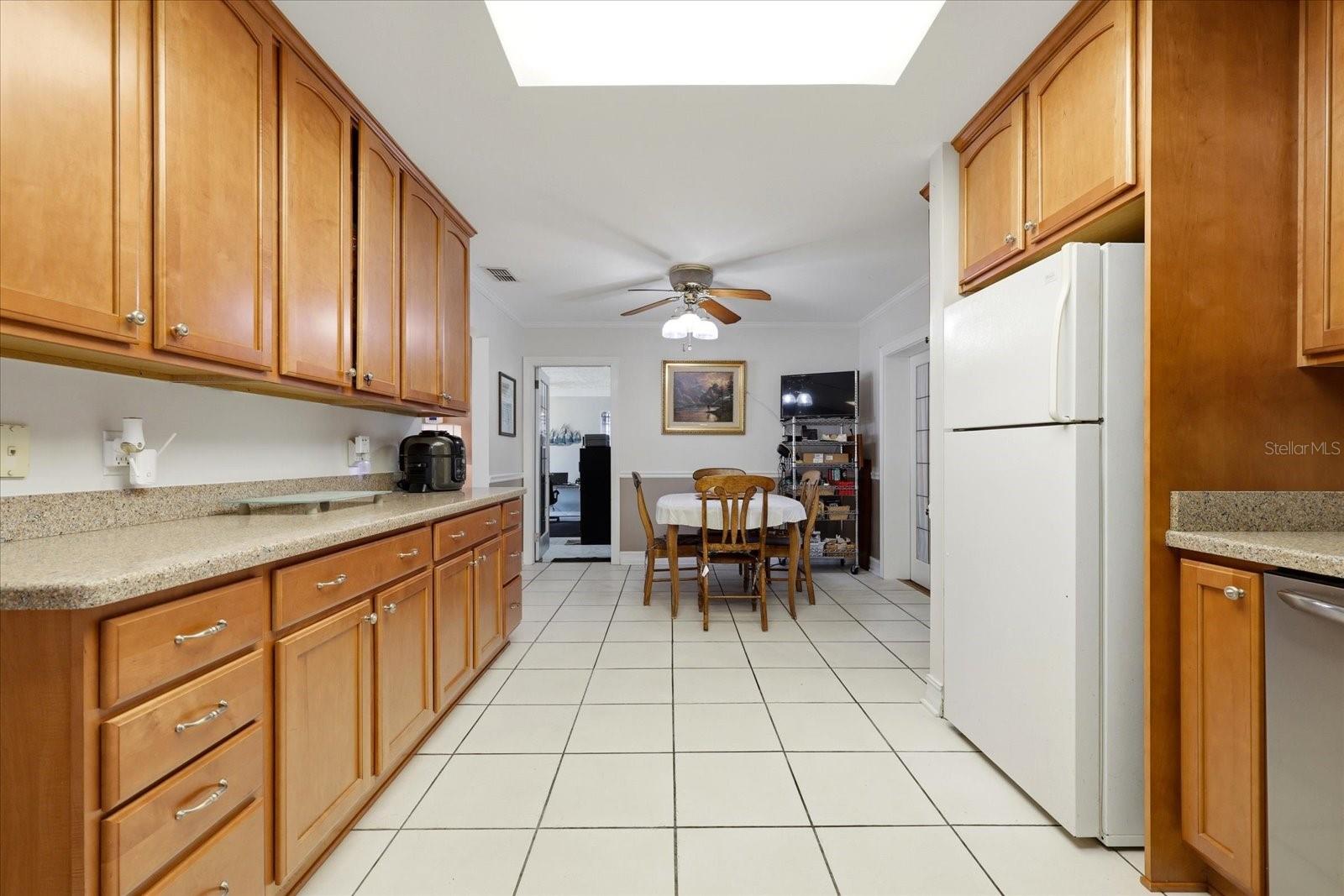 Image 10 of 44 For 7502 Jean Street