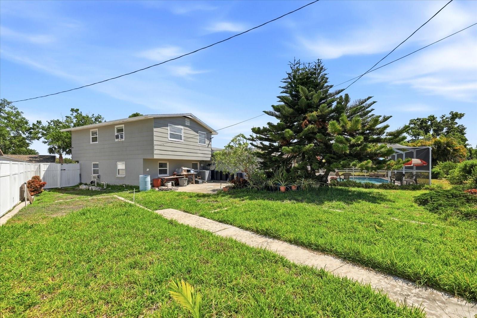Image 41 of 44 For 7502 Jean Street