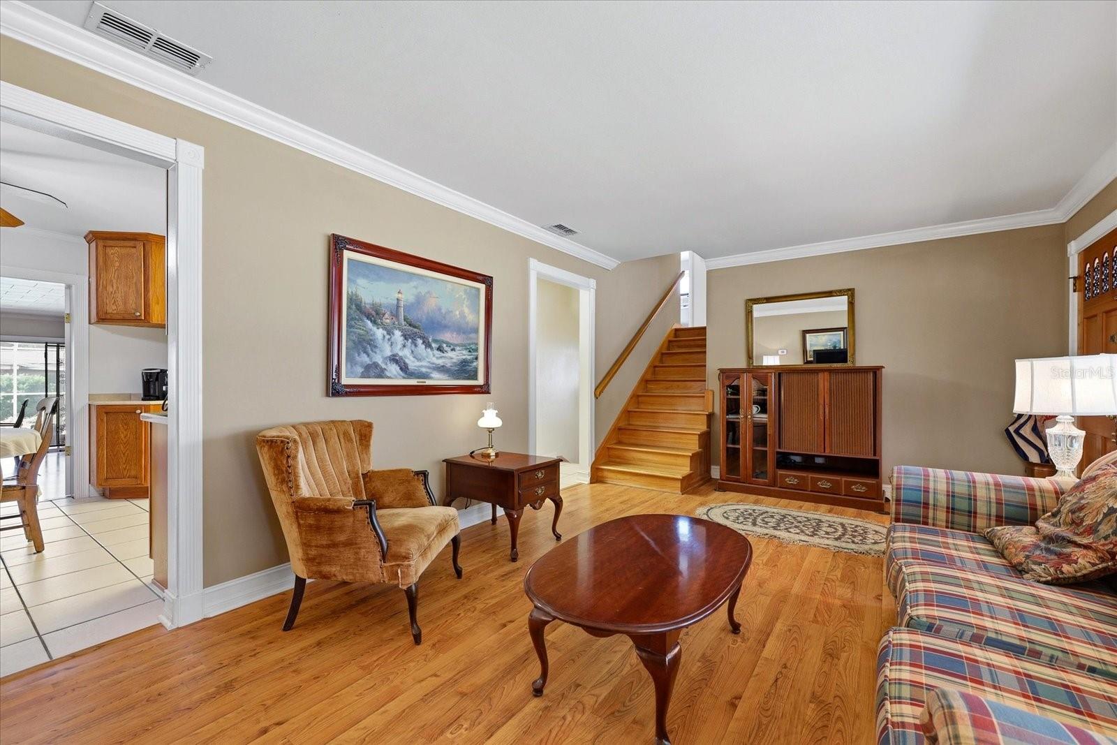 Image 6 of 44 For 7502 Jean Street