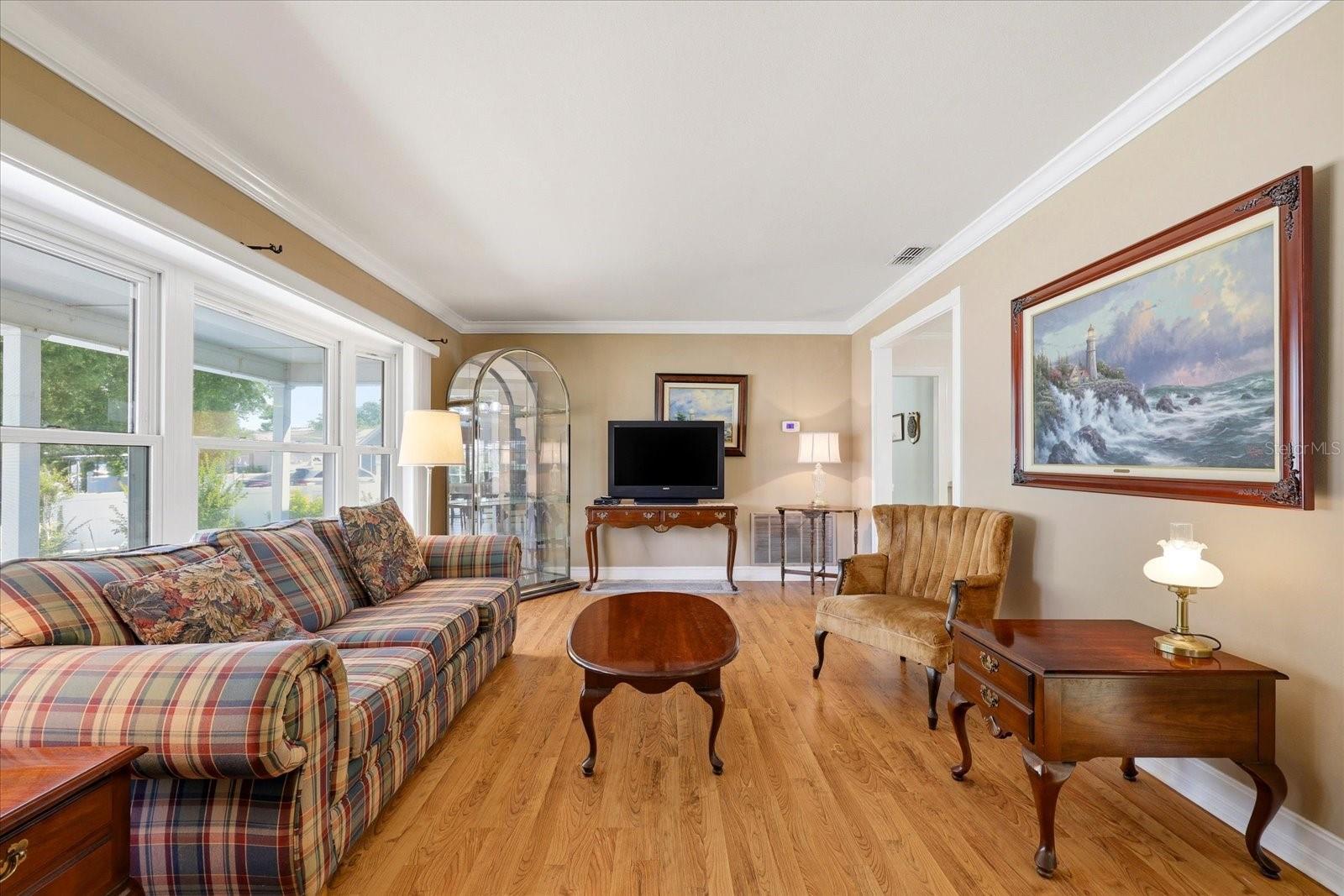 Image 7 of 44 For 7502 Jean Street