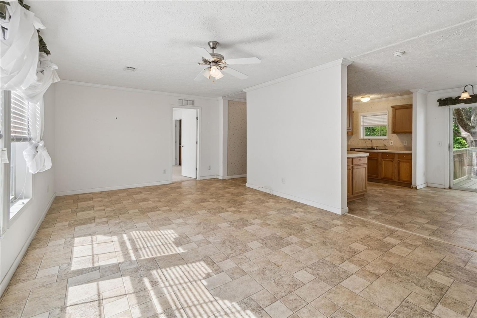 Image 10 of 66 For 6735 Ravenwood Street