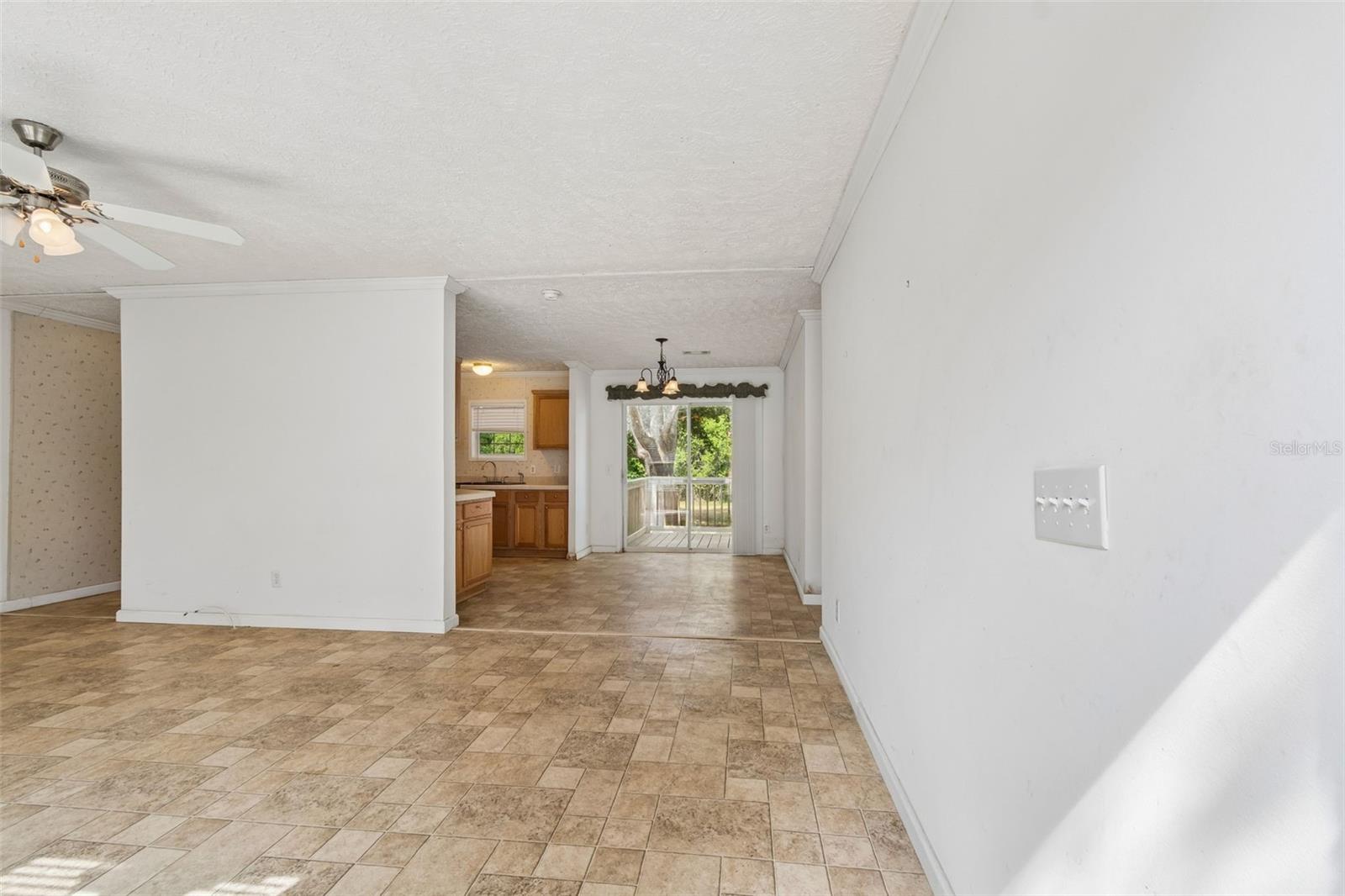 Image 11 of 66 For 6735 Ravenwood Street