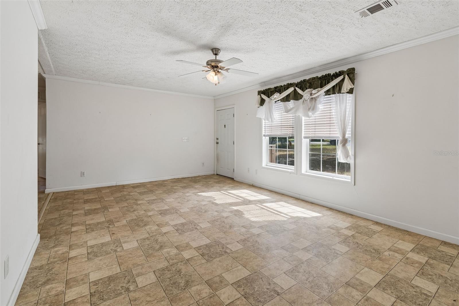 Image 12 of 66 For 6735 Ravenwood Street