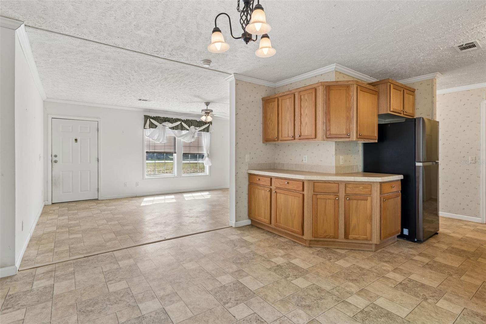 Image 17 of 66 For 6735 Ravenwood Street