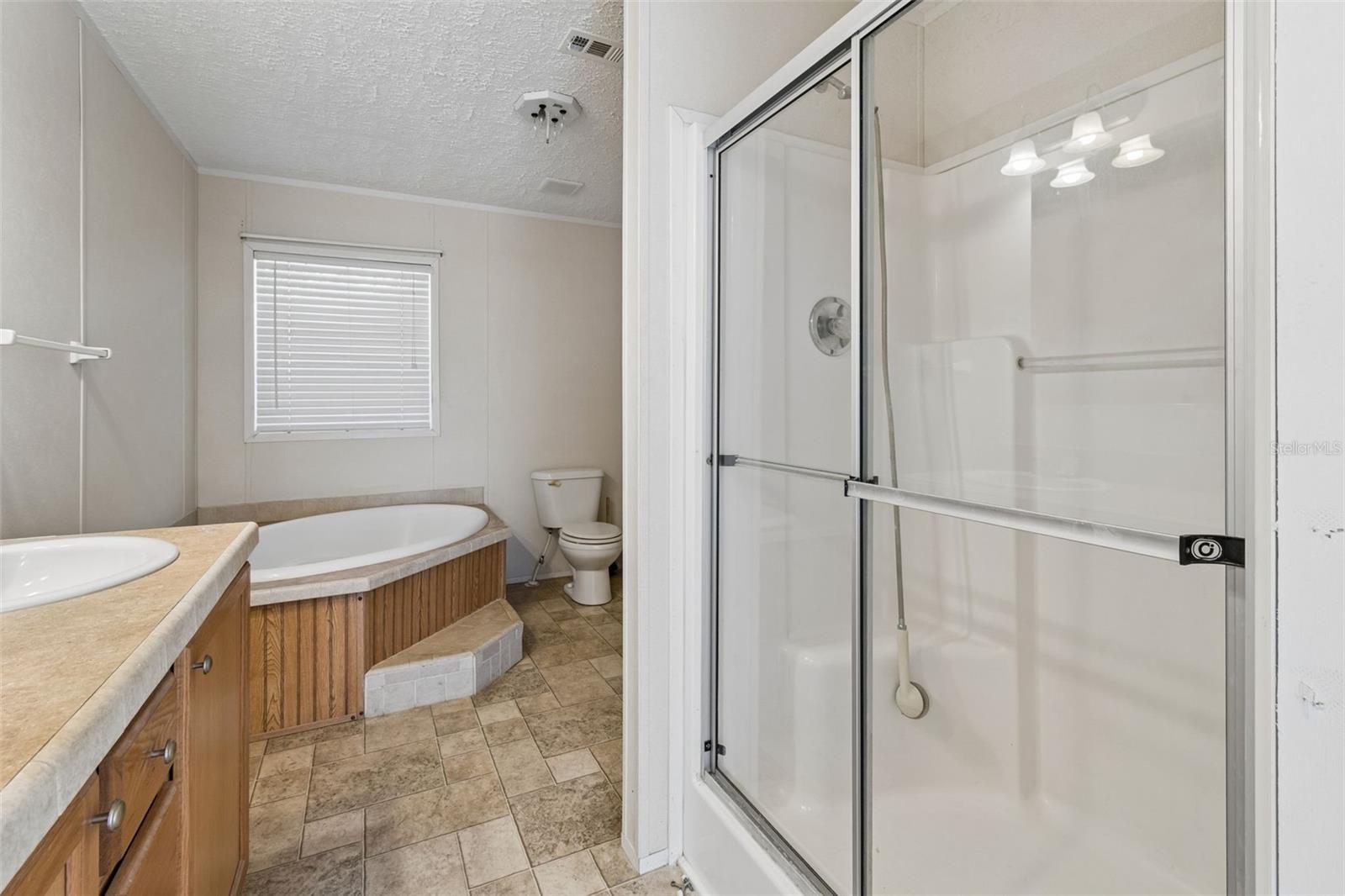 Image 19 of 66 For 6735 Ravenwood Street