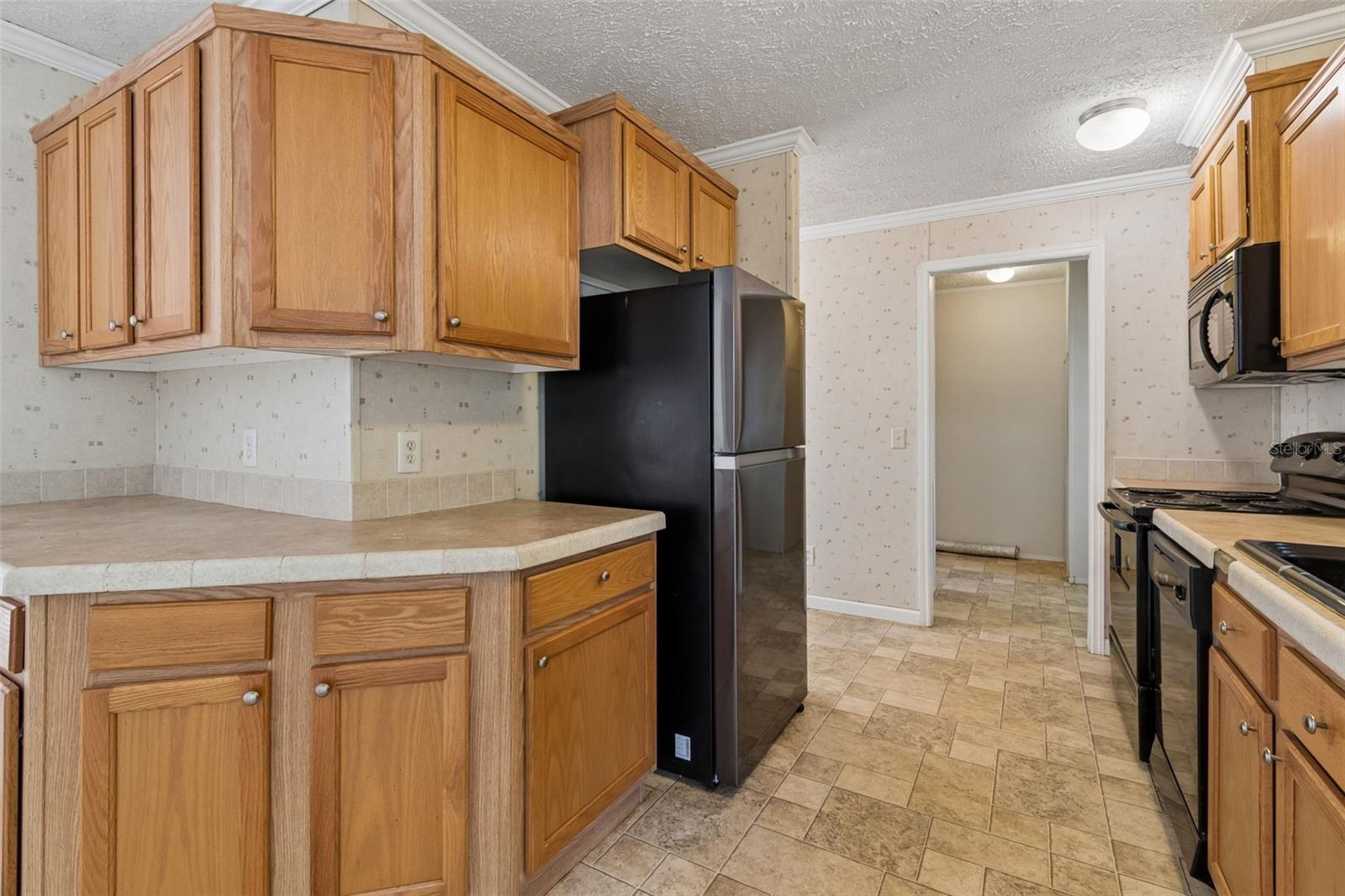 Image 21 of 66 For 6735 Ravenwood Street
