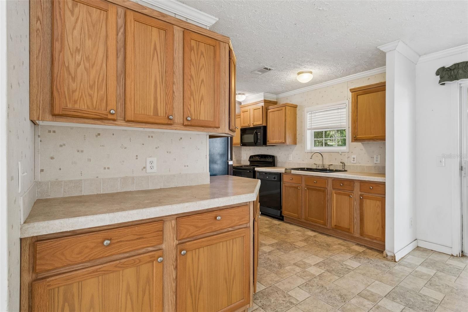 Image 22 of 66 For 6735 Ravenwood Street