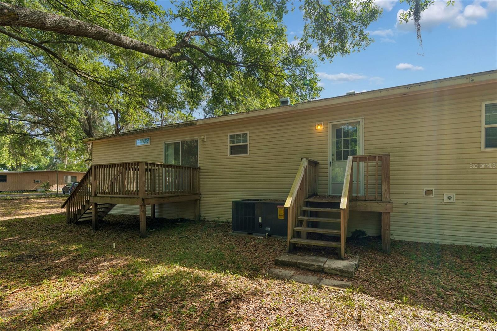 Image 33 of 66 For 6735 Ravenwood Street