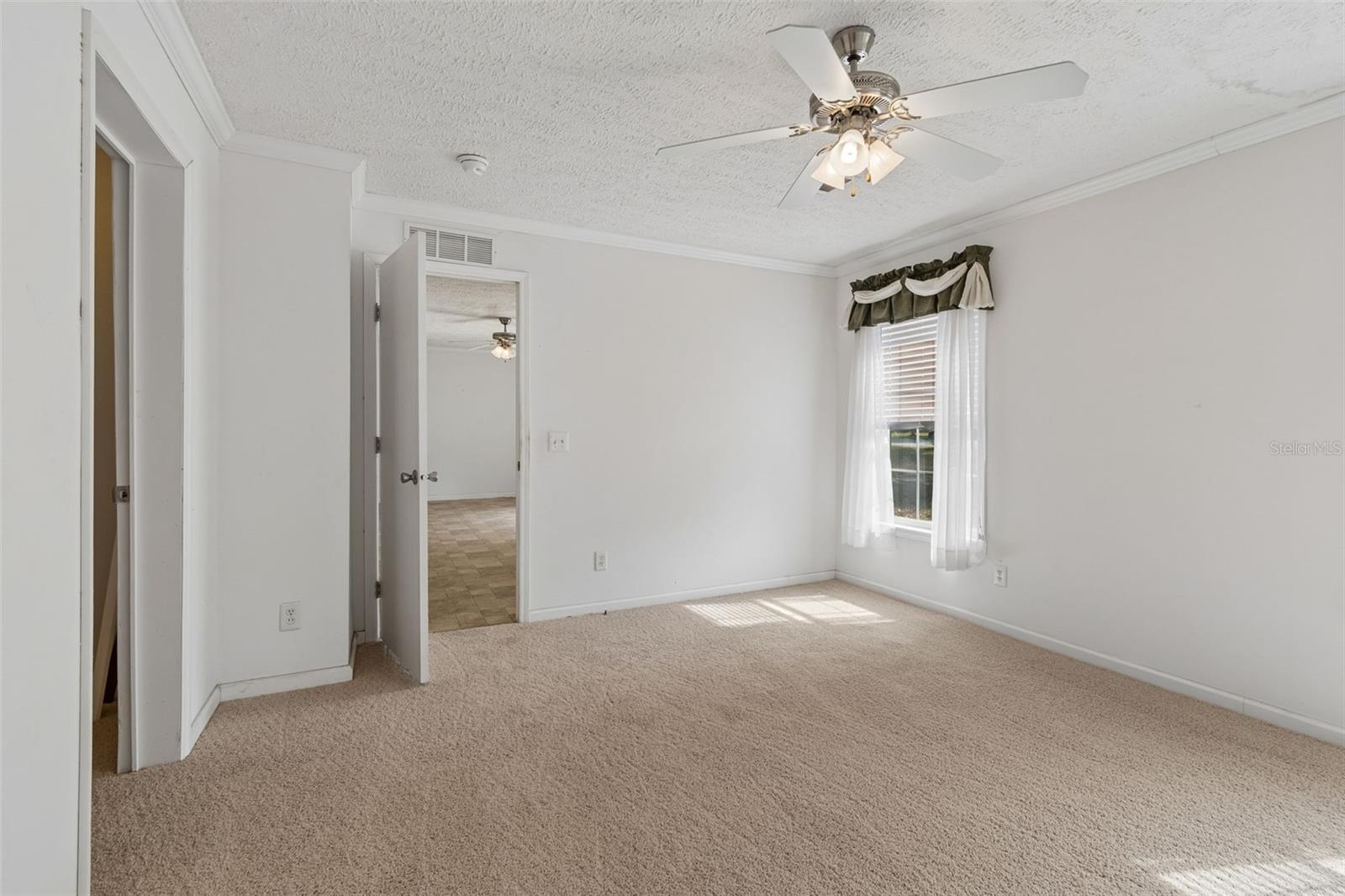Image 35 of 66 For 6735 Ravenwood Street