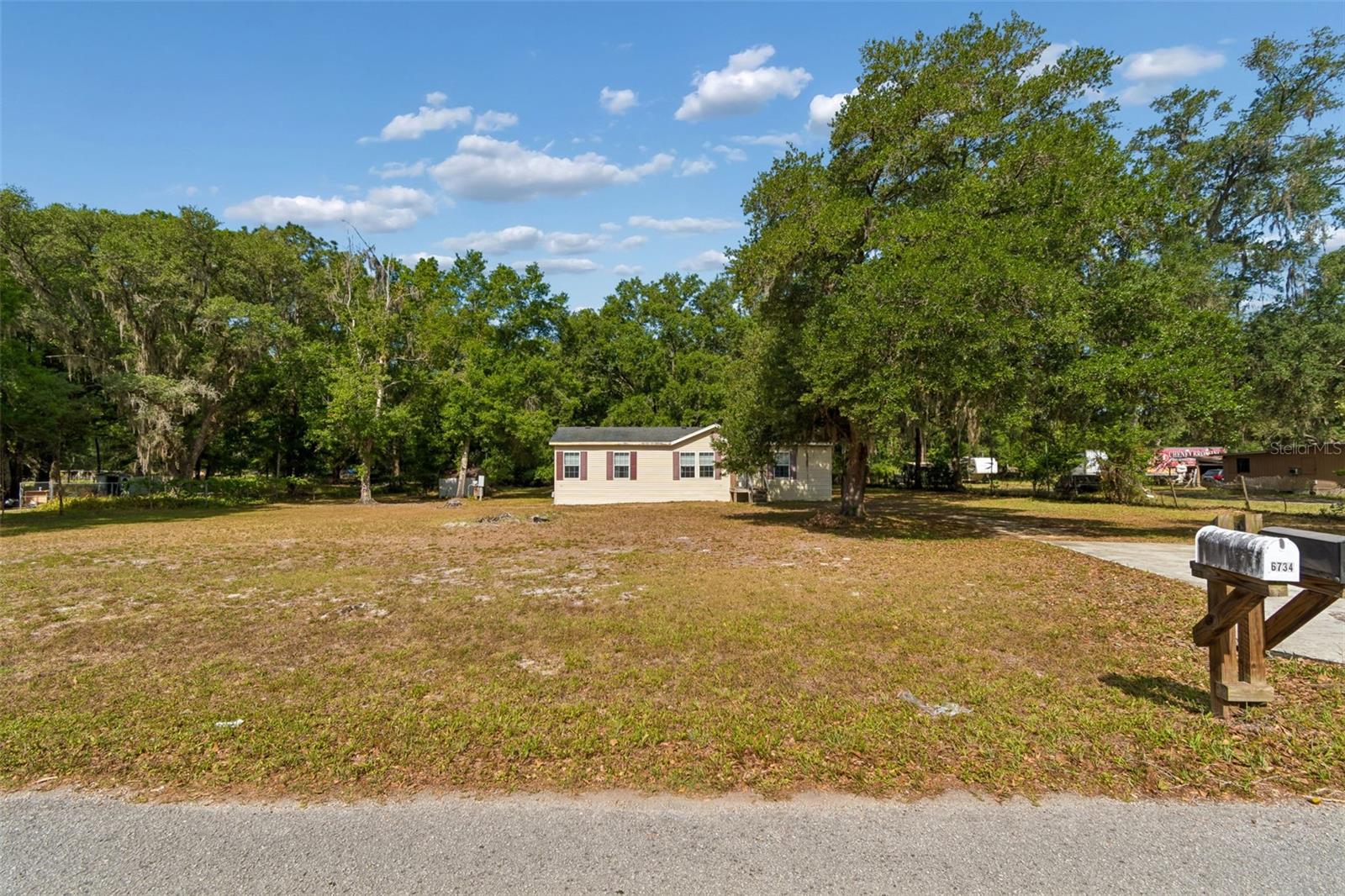 Image 4 of 66 For 6735 Ravenwood Street