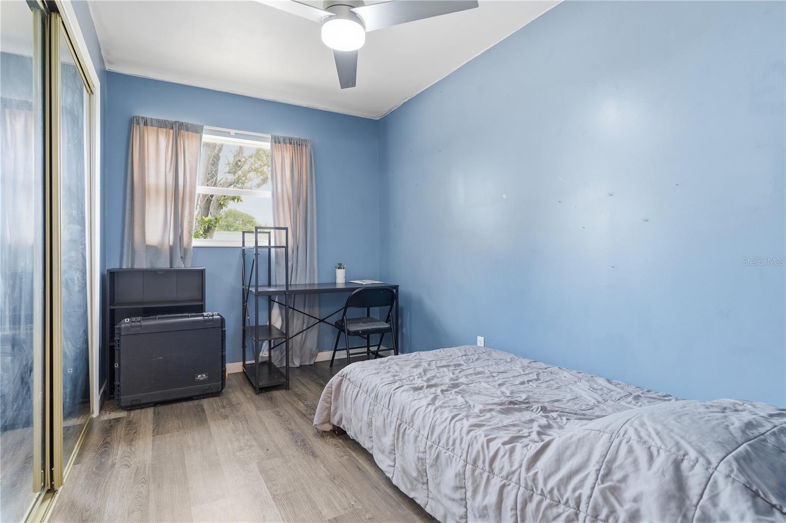 Image 14 of 16 For 1609 Clearview Avenue