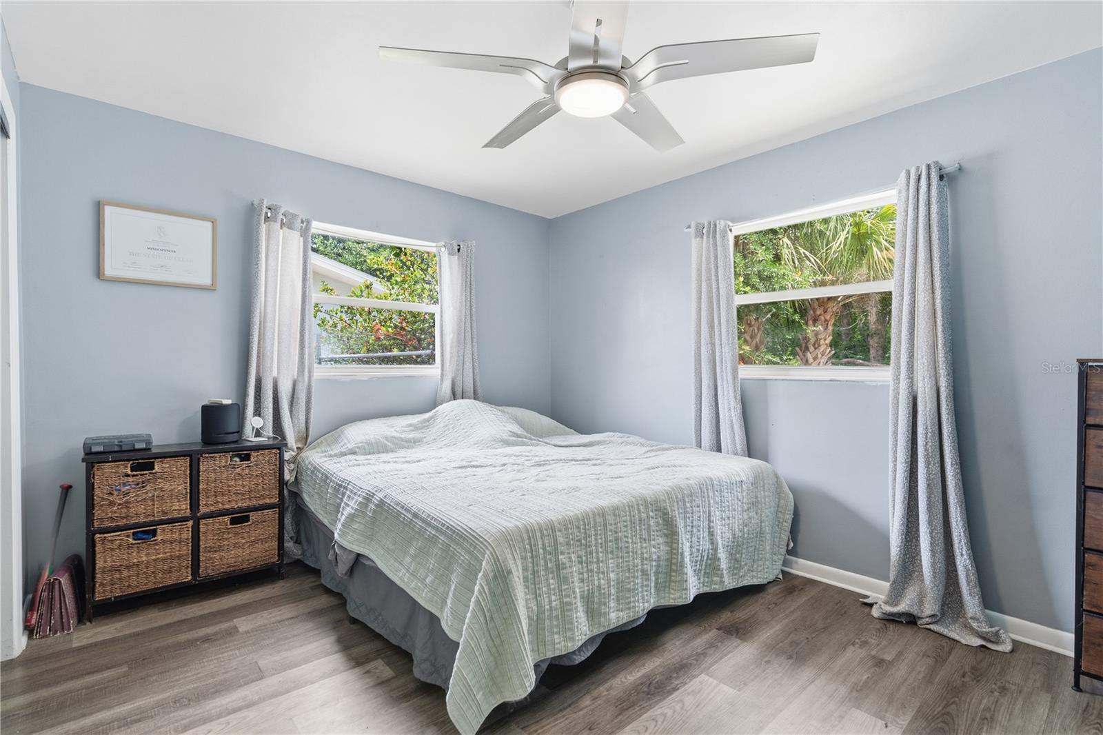 Image 8 of 16 For 1609 Clearview Avenue