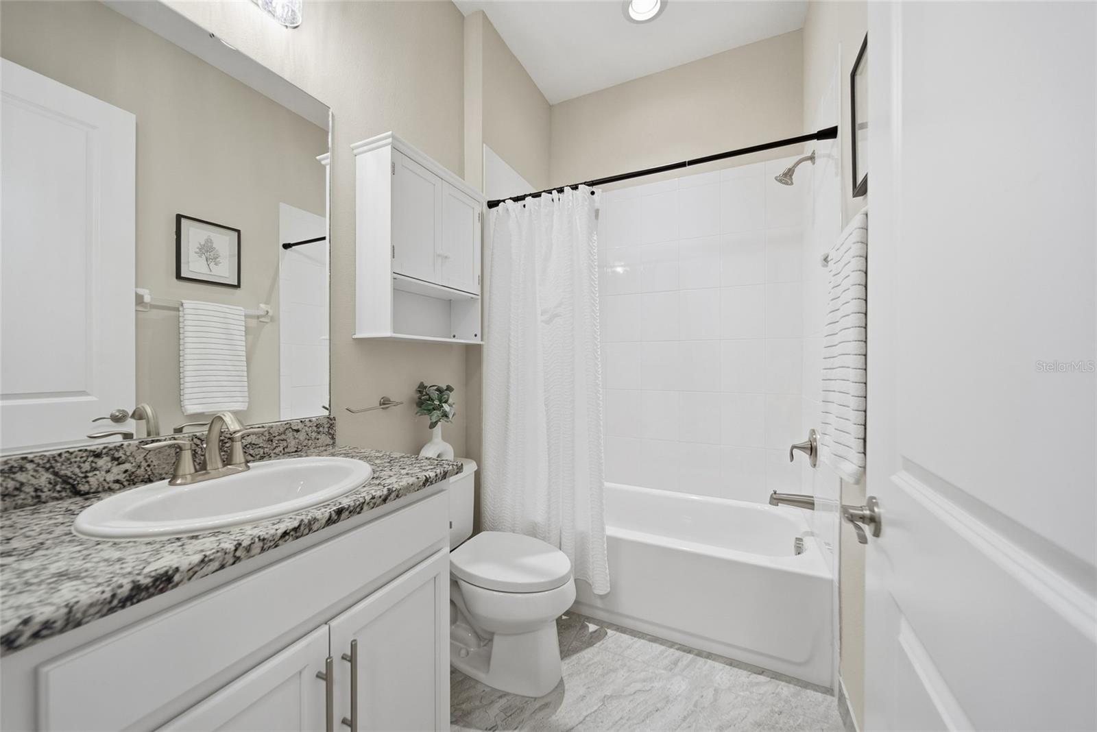 Image 29 of 74 For 30423 Tristania Court