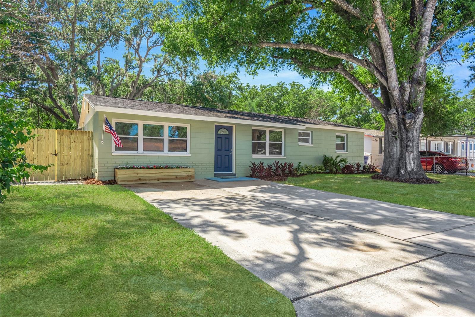 Image 13 of 29 For 3820 Beechwood Boulevard