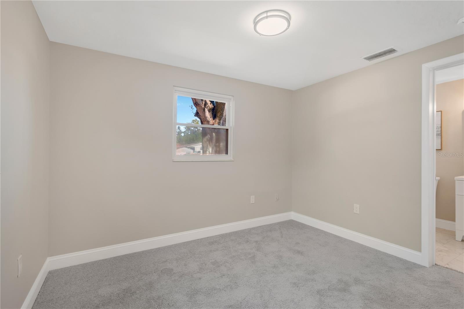 Image 14 of 29 For 3820 Beechwood Boulevard