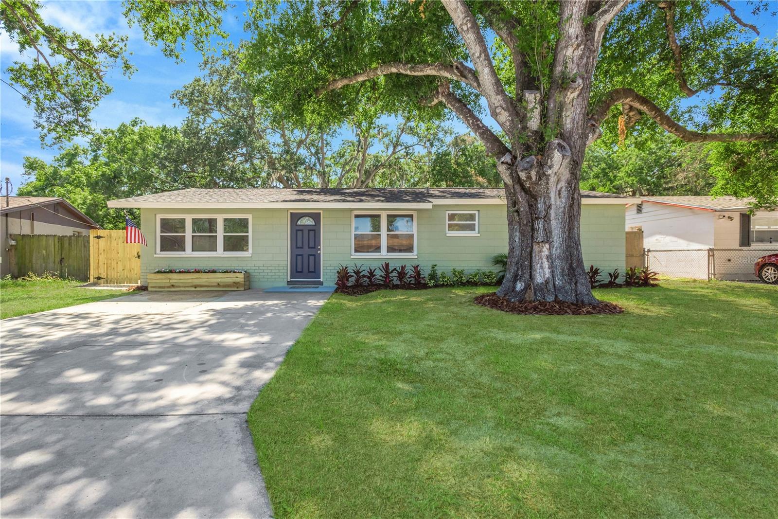 Image 18 of 29 For 3820 Beechwood Boulevard