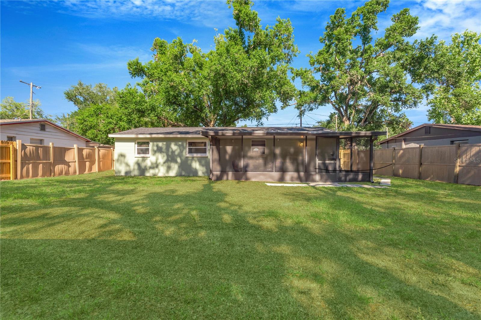 Image 20 of 29 For 3820 Beechwood Boulevard