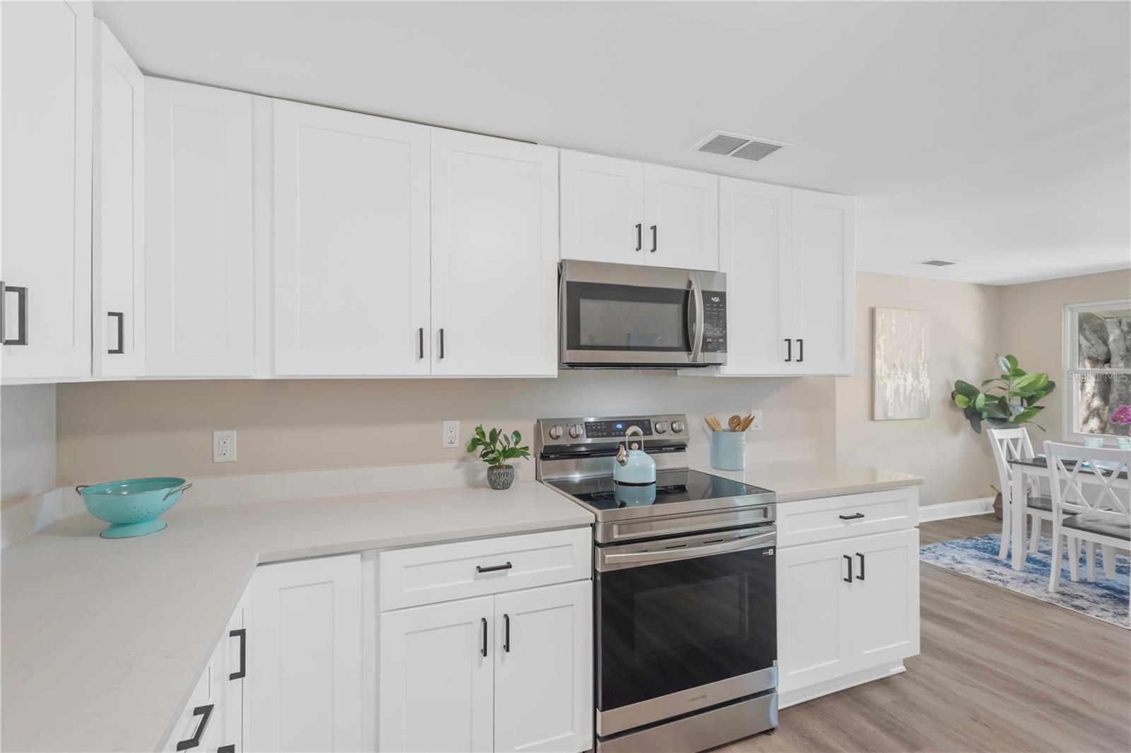 Image 4 of 29 For 3820 Beechwood Boulevard