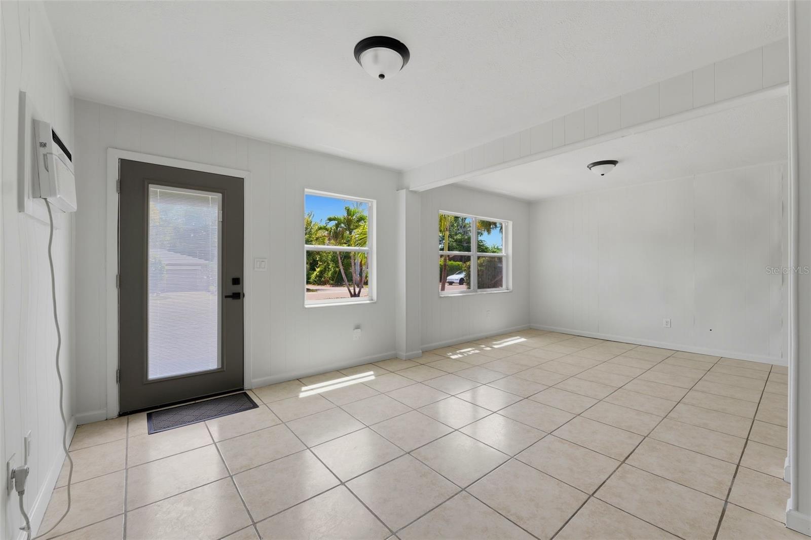Image 29 of 70 For 3030 5th Street N