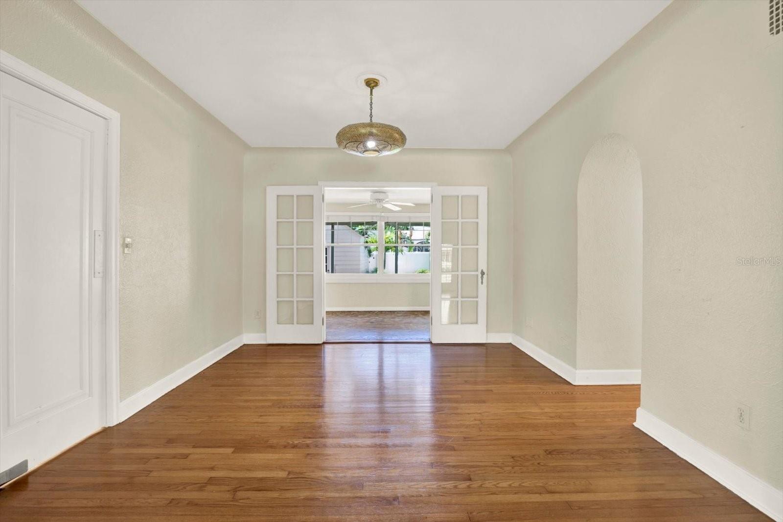 Image 10 of 53 For 156 21st Avenue Ne