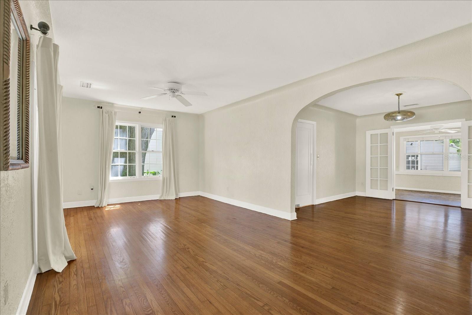 Image 6 of 53 For 156 21st Avenue Ne