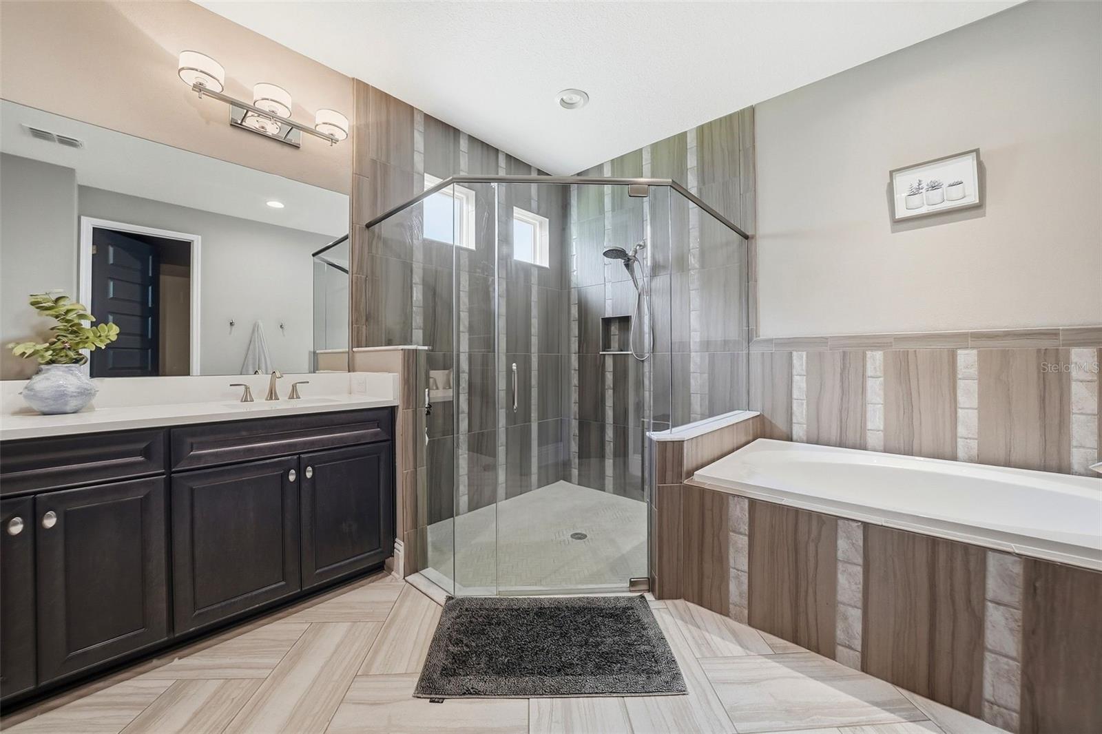 Image 30 of 82 For 7224 Graybrook Drive