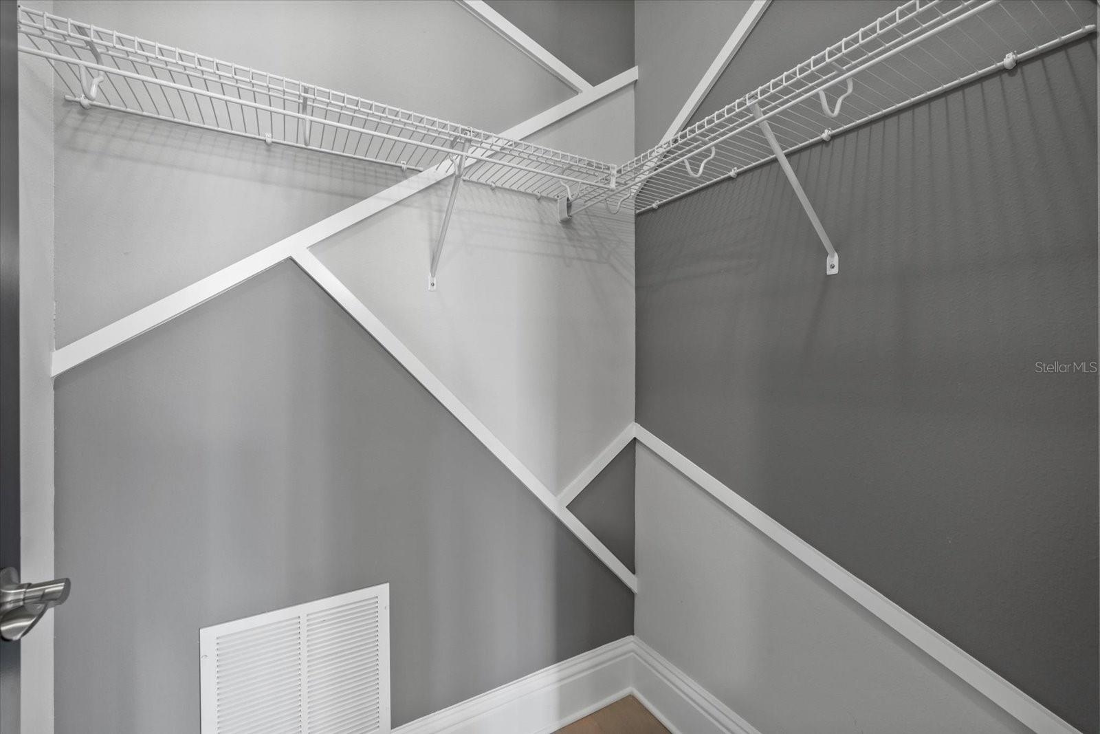 Image 37 of 82 For 7224 Graybrook Drive