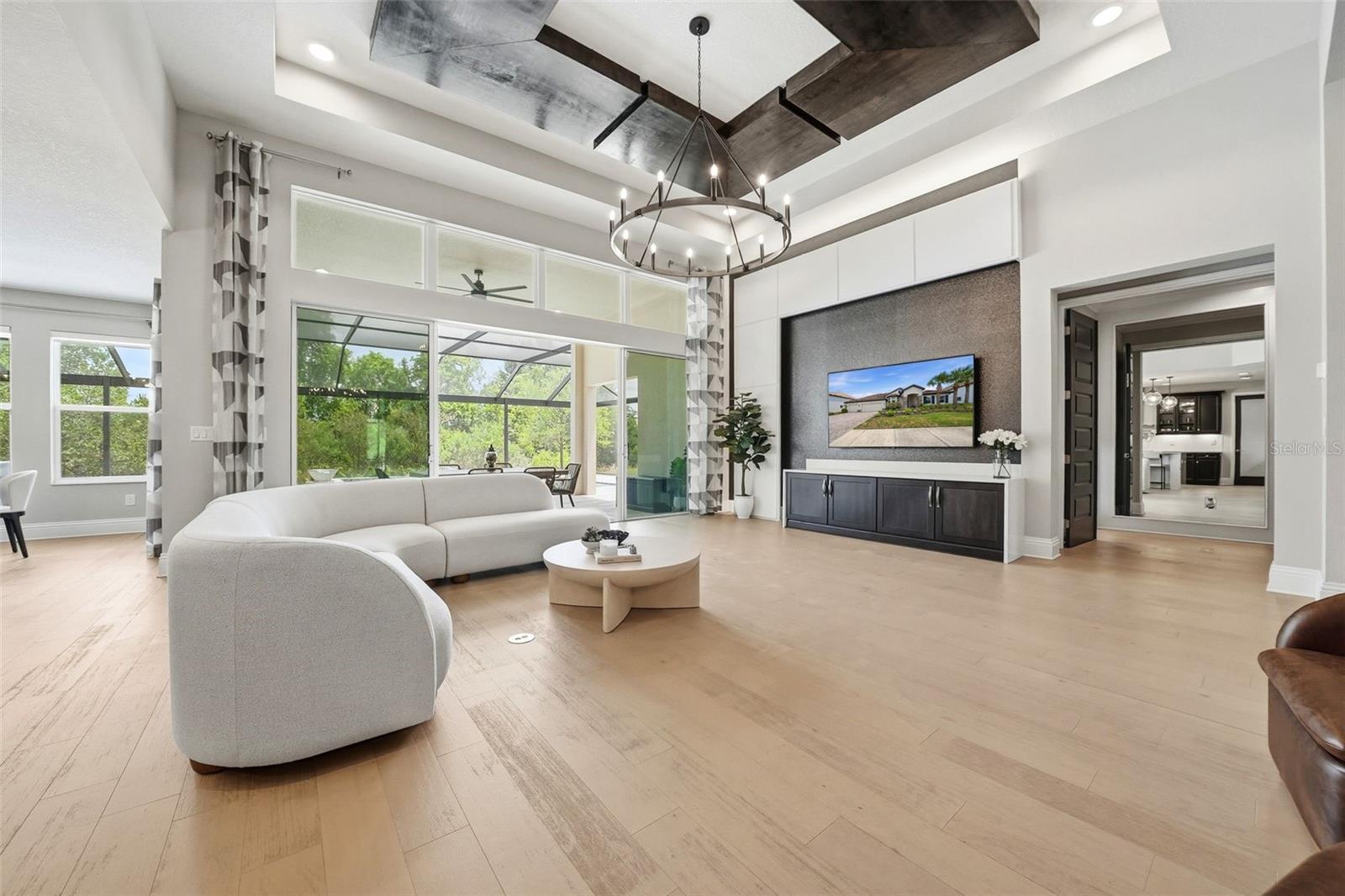 Image 9 of 82 For 7224 Graybrook Drive