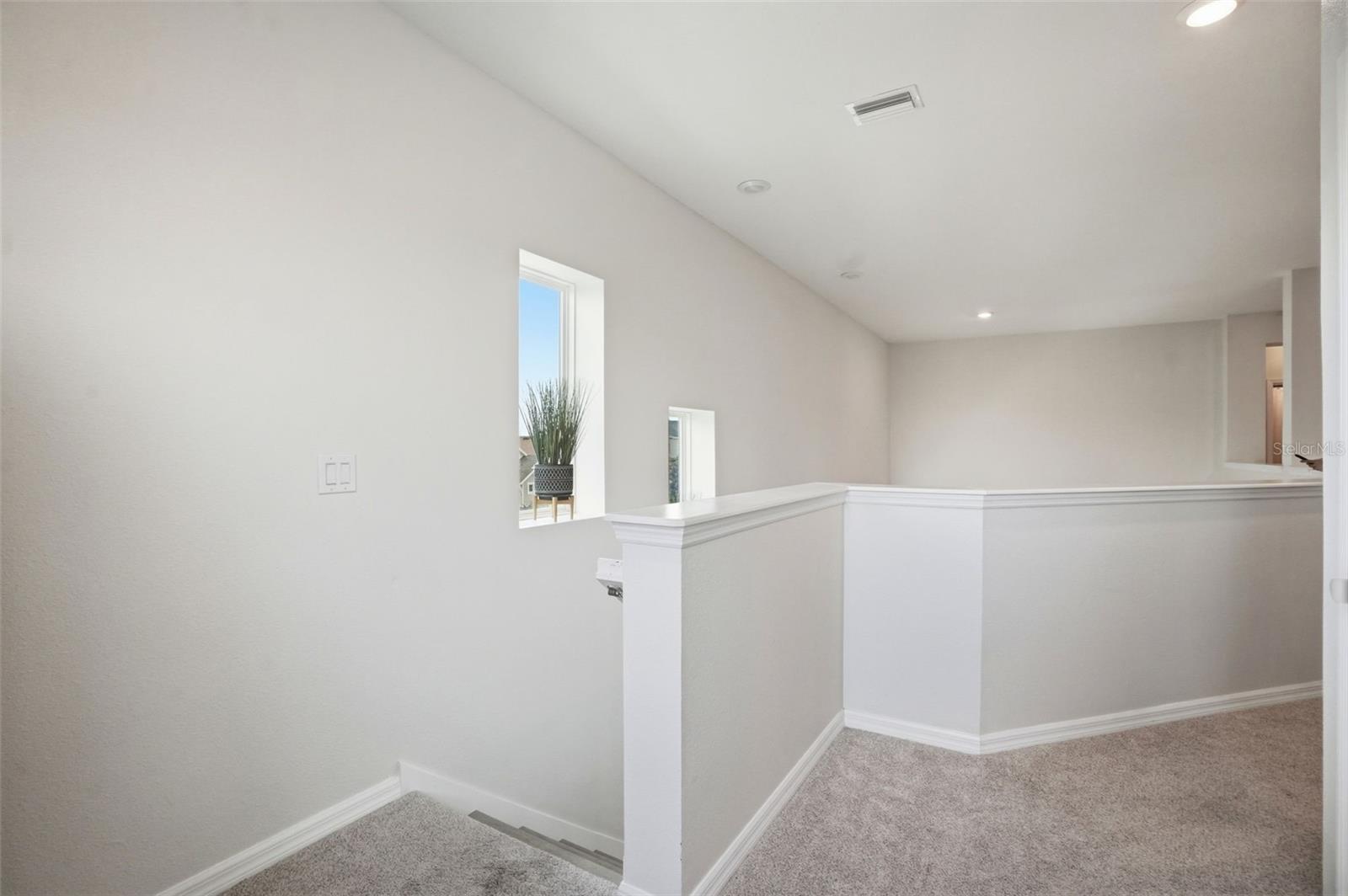 Image 39 of 99 For 3567 Front Park Drive